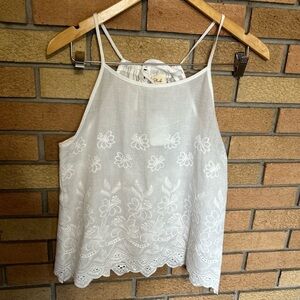 NWT Blush BJ Boutique White Lace Embroidered Eyelet Floral Halter Top Size Small